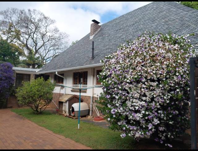 6 BEDROOM HOUSE FOR SALE IN ILLOVO